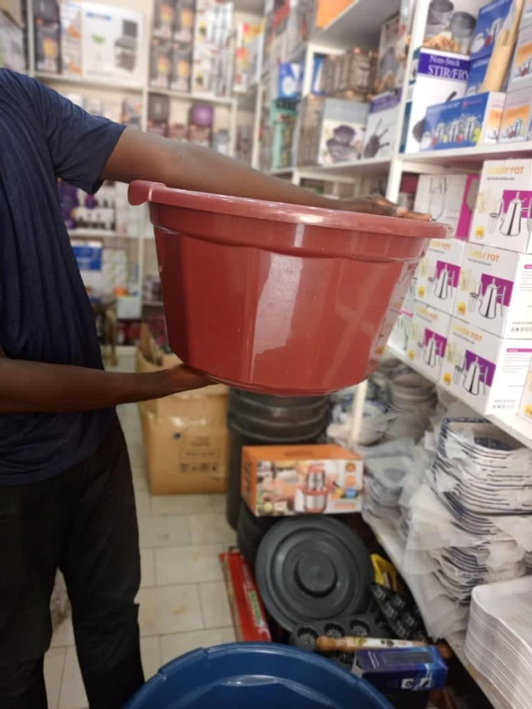 Bassine en plastique dur 70 cm