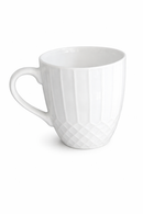 Tasse en porcelaine blanche