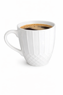 Tasse en porcelaine blanche
