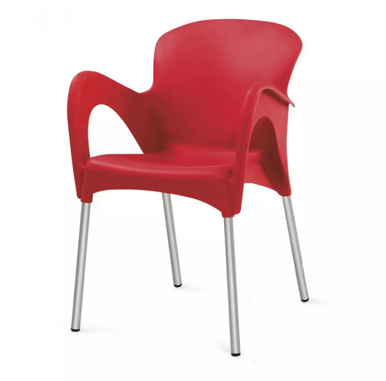 Chaise en plastique avec pieds en fer